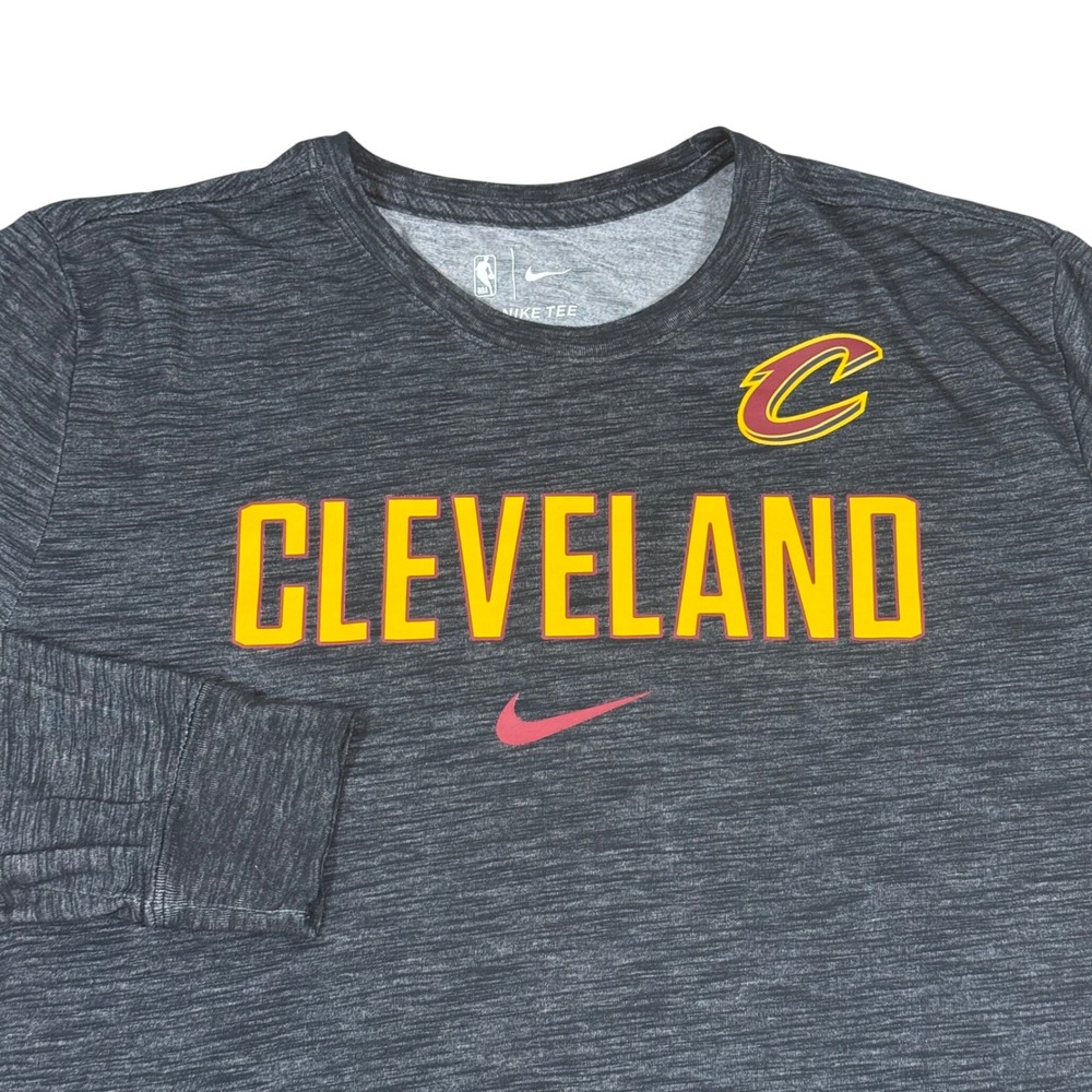 Nike Cleveland Cavaliers Long Sleeve Shirt Men's Large NBA Dri-Fit Gray Training